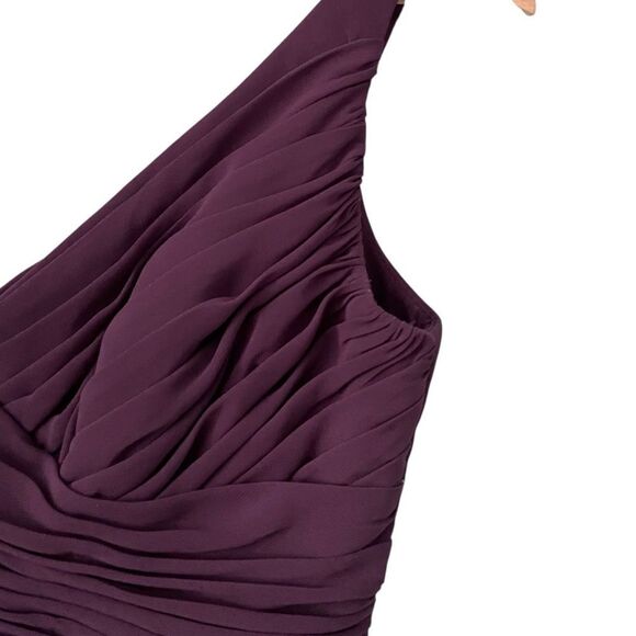 David's Bridal Wisteria Short Bridesmaid Dress in Size 2 - Picture 7 of 8